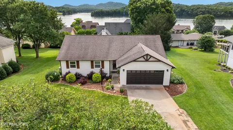 314 Saligugi Ln, Loudon, TN 37774