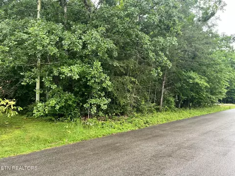 222 Sycamore Drive, Crossville, TN 38555