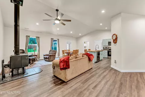 263 Mountain View Cir, Ocoee, TN 37361 photo 6