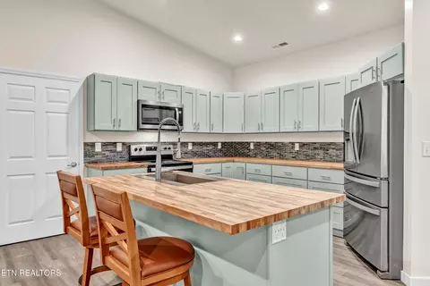 263 Mountain View Cir, Ocoee, TN 37361 photo 2