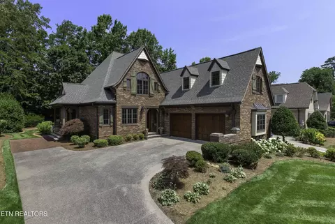 11211 Matthews Cove Ln, Knoxville, TN 37934