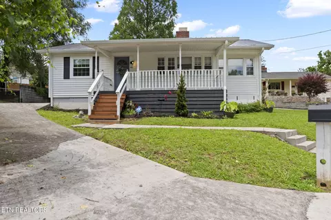 104 Ulysses Ln, Oak Ridge, TN 37830