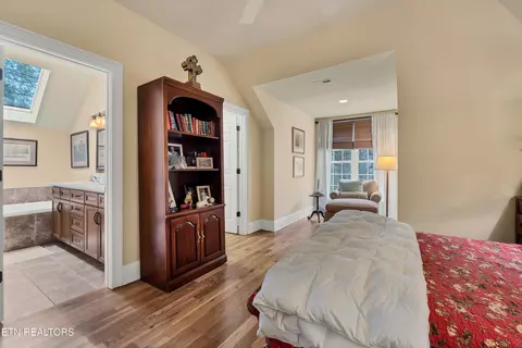 Bedroom - 453 Mount John Loop, Townsend, TN 37882 photo 6 of 8