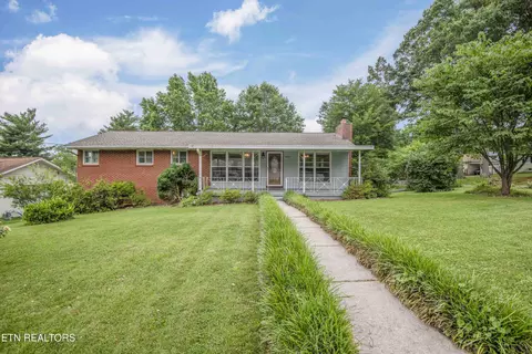 5225 Clairidge Rd, Knoxville, TN 37918