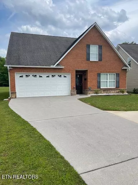 109 Abbott Rd, Lenoir City, TN 37771