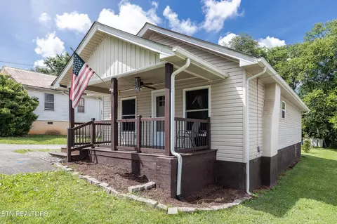 615 S Everett High Rd, Maryville, TN 37804