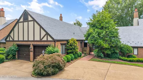 2235 Lake Ln, Knoxville, TN 37919
