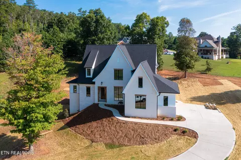 828 Berkley Ct, Seymour, TN 37865