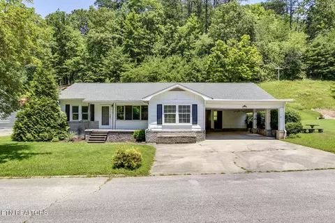 610 E Race St, Kingston, TN 37763