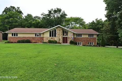 433 Clover Fork Dr, Knoxville, TN 37934