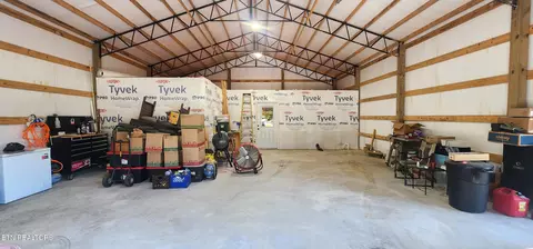 Entry Way - 1955 Terry Rd, Oneida, TN 37841 photo 1 of 2