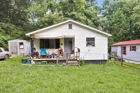 516 Sheldon Dr, Harriman, TN 37748
