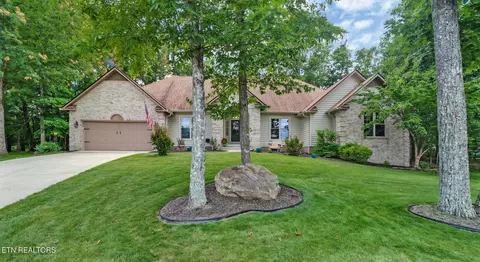 14 Creigmont Ct, Crossville, TN 38558