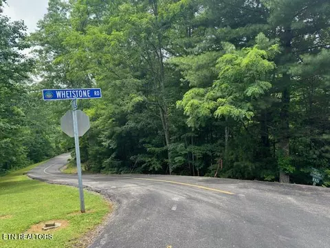 2808 Grist Mill Ln, Sevierville, TN 37862