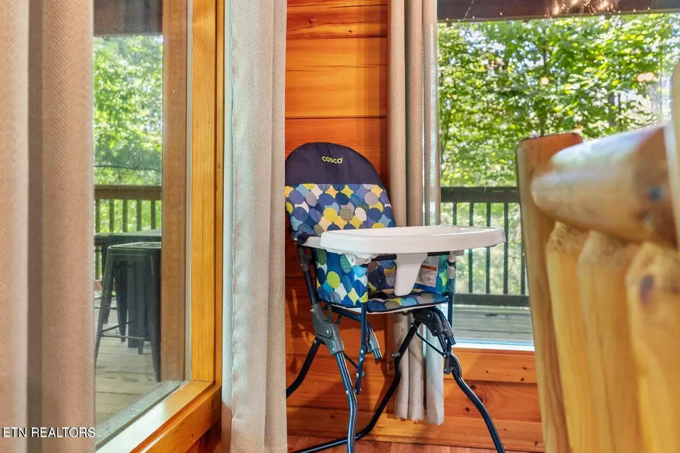 Dining - 2217 Red Bud Rd, Sevierville, TN 37876 photo 2 of 2
