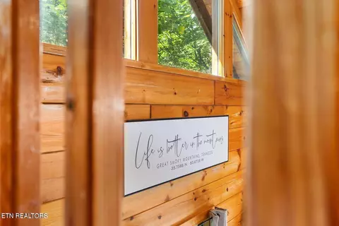 Entry Way - 2217 Red Bud Rd, Sevierville, TN 37876 photo 1 of 1