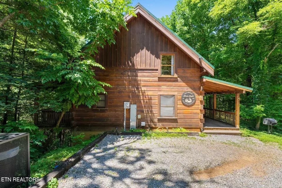 Exterior - 2217 Red Bud Rd, Sevierville, TN 37876 photo 6 of 6