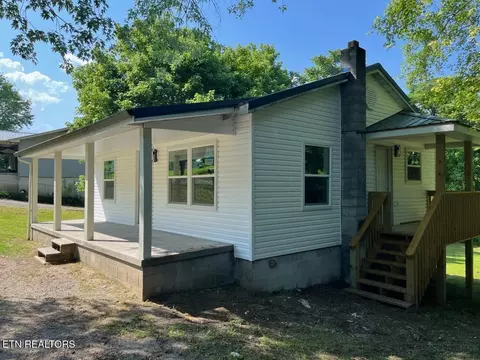 913 S Cumberland Ave, La Follette, TN 37766