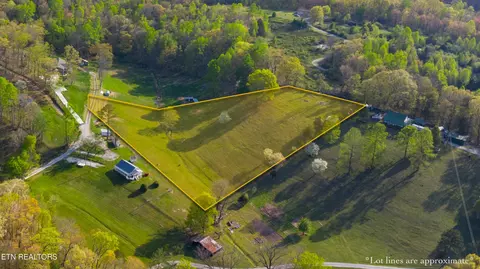 Mac Ivey Lane, La Follette, TN 37766