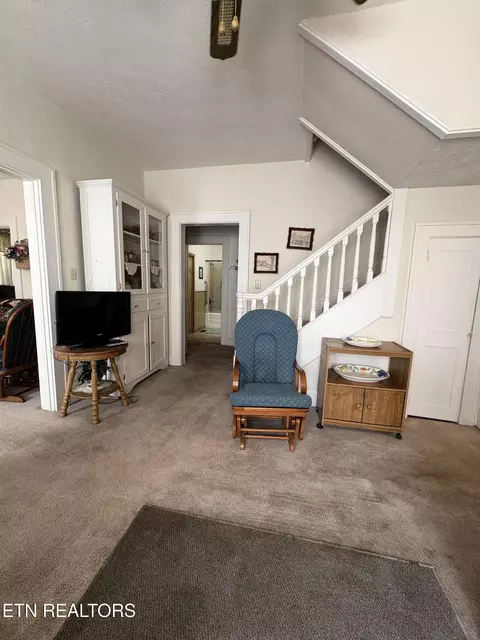 2572 May Rd, Talbott, TN 37877 photo 11
