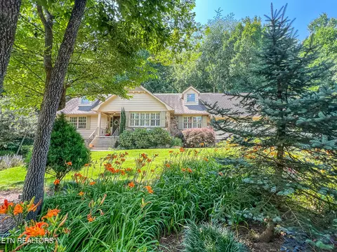 12218 Torrey Pines Pt, Knoxville, TN 37934
