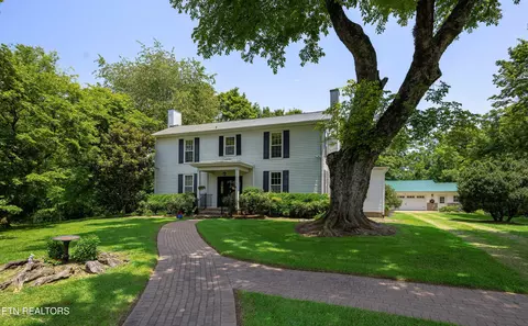 1430 Brookemeade Ave, Maryville, TN 37804