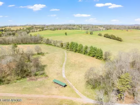 1559 Salem Loop Rd, Greenback, TN 37742 photo 1