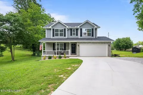 226 Hilldale Ln, La Follette, TN 37766