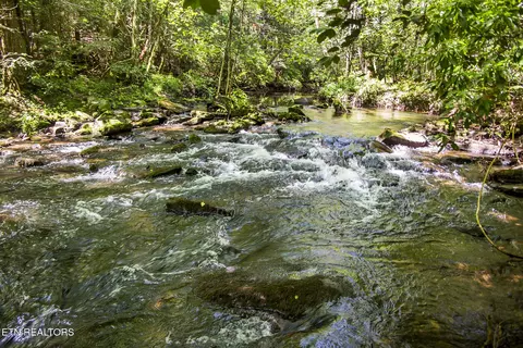 lot18 Sparta Dr, Crossville, TN 38555
