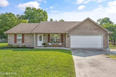 8108 Morning Rose Ln, Corryton, TN 37721
