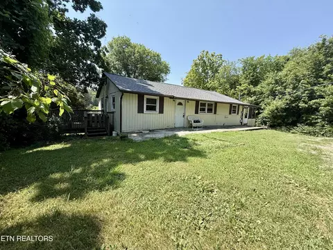 6202 Strawberry Plain Pike, Knoxville, TN 37914