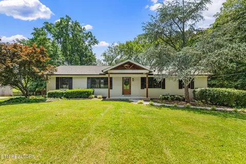 5205 Wild Cherry Ln, Knoxville, TN 37918