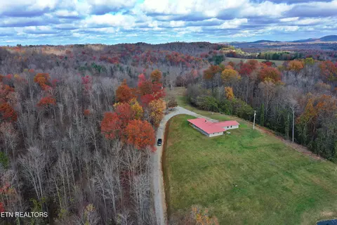 22453 Alberta St, Oneida, TN 37841
