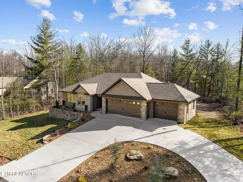140 Windsor Rd, Crossville, TN 38558