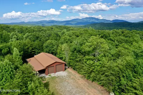 610 Cooper Rd, Vonore, TN 37885