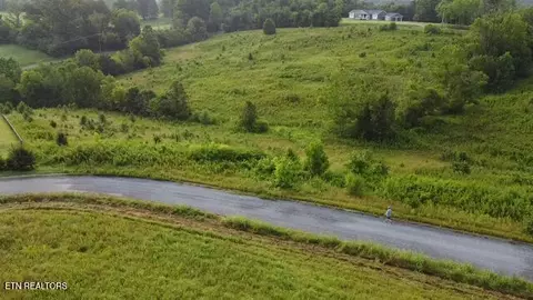 lot2 Woodland Creek Dr, Dandridge, TN 37725