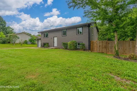 213 Towne Rd, Knoxville, TN 37934