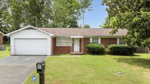 776 Hamilton St, Alcoa, TN 37701