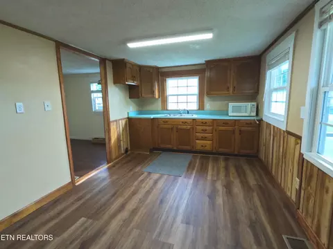 Kitchen - 9 Sharp Rd, Athens, TN 37303 photo 1 of 1