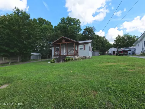 Exterior - 9 Sharp Rd, Athens, TN 37303 photo 3 of 4