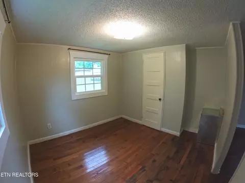 Bedroom - 9 Sharp Rd, Athens, TN 37303 photo 2 of 3