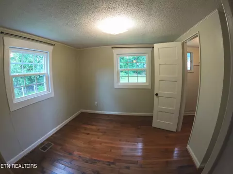 Bedroom - 9 Sharp Rd, Athens, TN 37303 photo 3 of 3