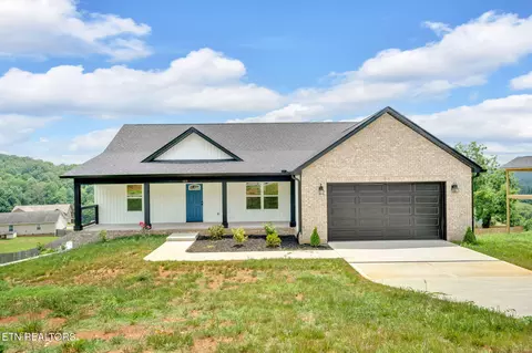 143 Middle Glen Rd, Maynardville, TN 37807