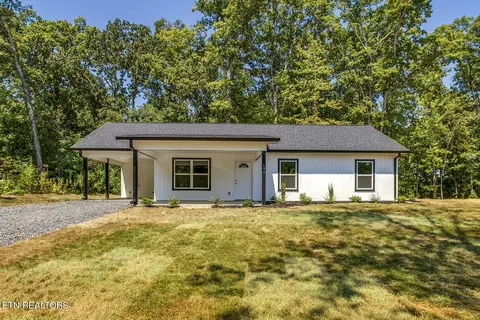 181 Lakeshore Ln, Decatur, TN 37322