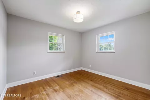 Bedroom - 465 Marie St, Talbott, TN 37877 photo 5 of 6