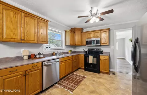 Kitchen - 465 Marie St, Talbott, TN 37877 photo 1 of 3