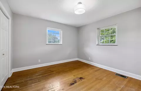 Bedroom - 465 Marie St, Talbott, TN 37877 photo 3 of 6