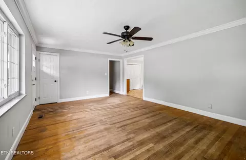 Living - 465 Marie St, Talbott, TN 37877 photo 1 of 5