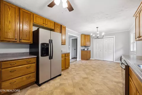 Kitchen - 465 Marie St, Talbott, TN 37877 photo 2 of 3