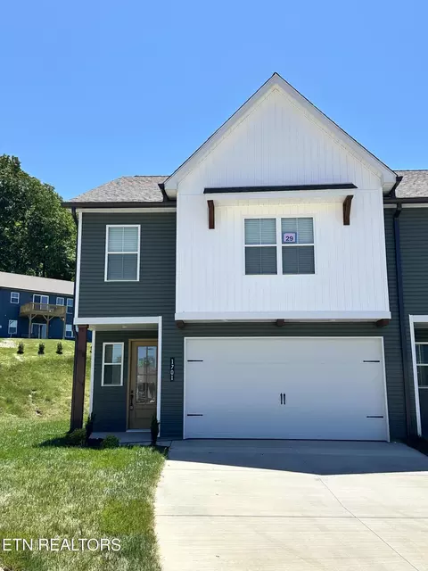 1701 Lateglow Way, Knoxville, TN 37931